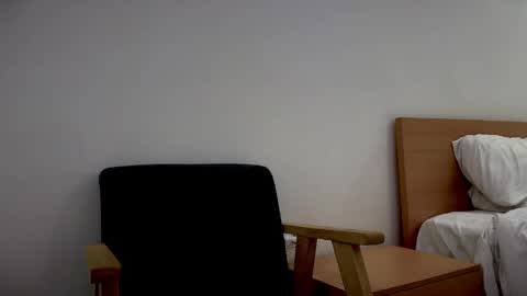 hellacozy online show from April 8, 1:50 am