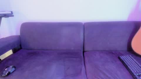 henrik_senn online show from January 5, 6:44 pm