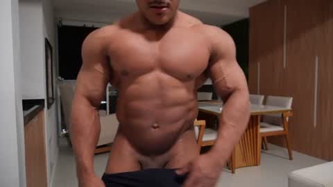 Henri online show from August 6, 10:38 pm