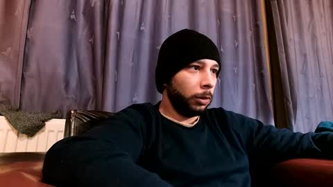 Snapshot of henryaxe chatting on January 6, 5:38 pm HenryAxe online show from January 6, 5:38 pm