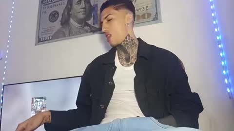 Henzeld online show from April 14, 8:30 pm