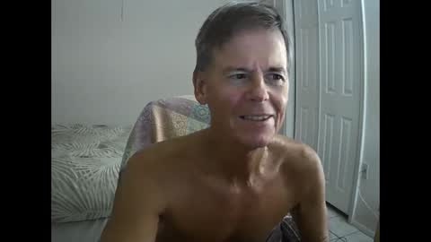 Snapshot of hewes1 chatting on September 17, 4:35 am hewes1 online show from September 17, 4:35 am