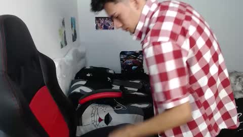 Hisokax online show from February 21, 3:40 am