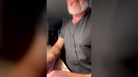 holymoses8 online show from December 15, 3:14 am