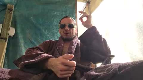 James online show from April 10, 4:25 pm