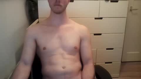 hornydutchman69 online show from April 16, 7:25 pm