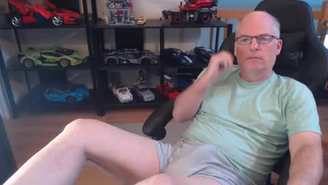 Snapshot of hornynthick70 chatting on December 22, 6:37 pm hornynthick70 online show from December 22, 6:37 pm