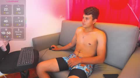 hospick_white online show from November 15, 7:05 pm