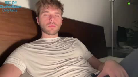 Edward aka Wolf online show from November 19, 9:58 pm