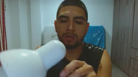 hot__husbands online show from April 8, 2:01 am