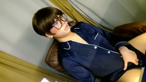 hotasian_ online show from June 2, 4:19 pm