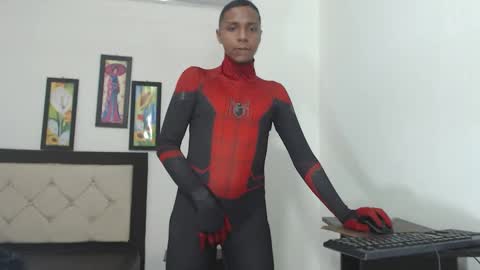 hotboyluxe online show from February 20, 2:30 am