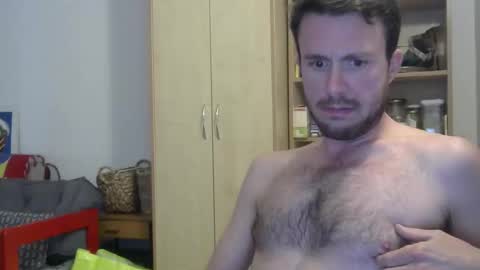 Le jardinier sexy online show from April 15, 10:32 pm