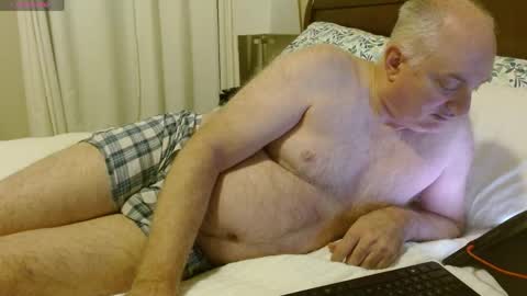 Hot Happy Ray online show from April 18, 1:51 am