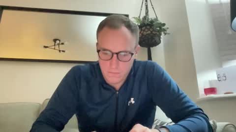 hotholby86 online show from December 14, 8:08 pm