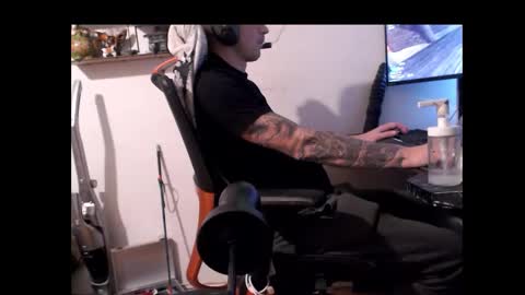 hotkinkytat online show from December 9, 1:15 pm