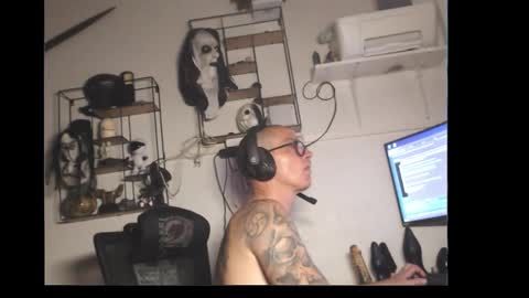 hotkinkytat online show from April 11, 3:02 am