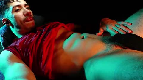 Hotlatinking online show from October 26, 1:40 am