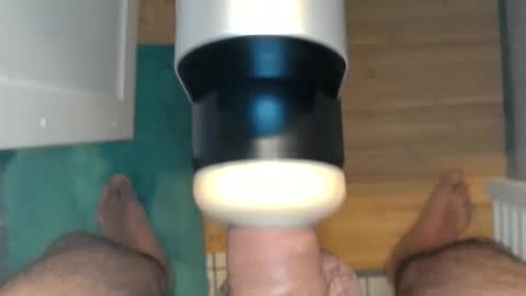 hotlatino20cm online show from April 18, 9:25 pm