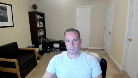 hotmale4u692000 online show from December 28, 8:25 pm