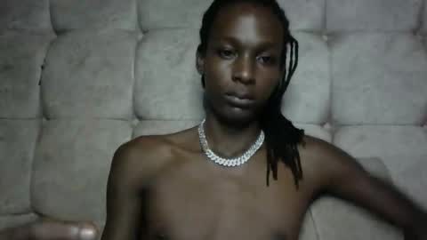 hotshadowx online show from April 15, 2:22 am