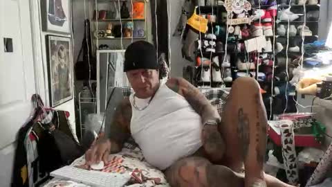 hotstuff775616 online show from December 22, 3:47 am