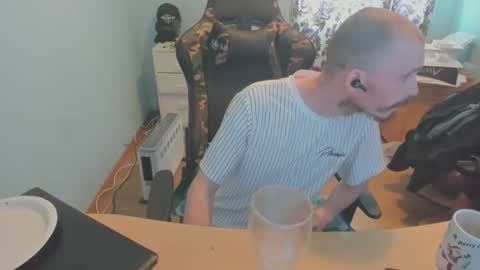 hot online show from March 8, 12:39 pm