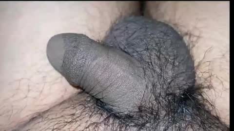 hottestguyhere6 online show from April 18, 11:15 pm