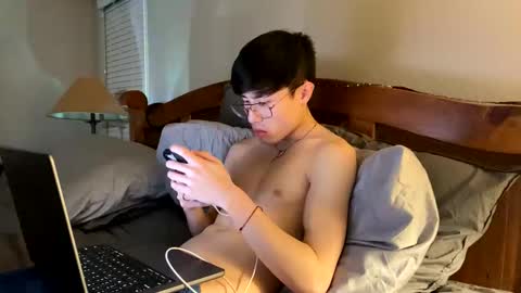 hottiewithabody101 online show from January 16, 8:33 pm