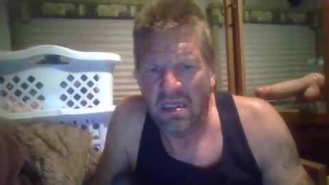 hoytme online show from December 18, 5:25 am