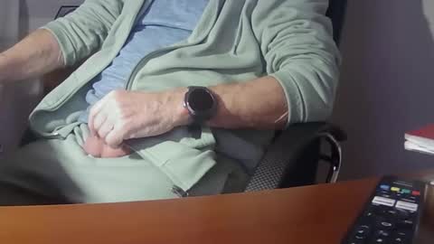 Snapshot of hpeter111 chatting on January 12, 7:21 pm Peter online show from January 12, 7:21 pm