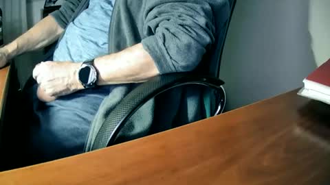 Snapshot of hpeter111 chatting on February 25, 8:51 pm Peter online show from February 25, 8:51 pm