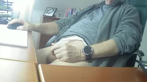 Snapshot of hpeter111 chatting on February 6, 2:58 pm Peter online show from February 6, 2:58 pm