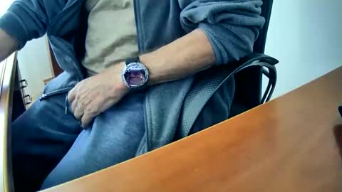 Snapshot of hpeter111 chatting on September 10, 1:54 pm Peter online show from September 10, 1:54 pm