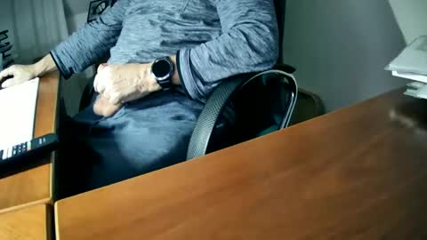 Snapshot of hpeter111 chatting on February 21, 6:26 pm Peter online show from February 21, 6:26 pm