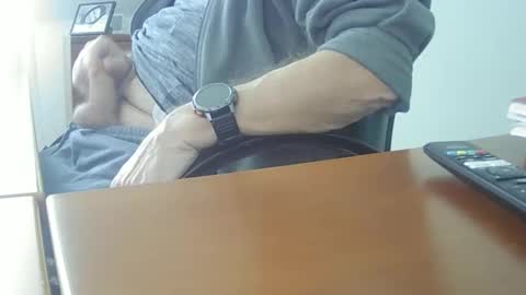 Snapshot of hpeter111 chatting on December 30, 10:32 am Peter online show from December 30, 10:32 am