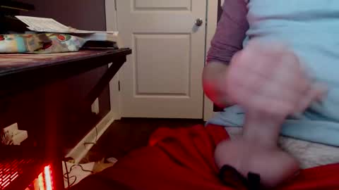 hrnysoldier92 online show from February 9, 8:08 am