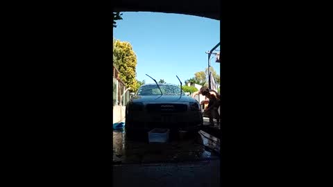 hubeer online show from May 26, 2:24 pm