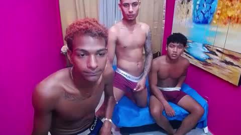 jose bigcock i like masturbate my big dick and finger my ass hole i am so hot online show from January 14, 7:17 pm