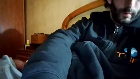 Snapshot of hugo25_xxx chatting on March 12, 9:35 pm AdriBigcock online show from March 12, 9:35 pm