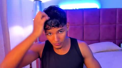 Hugo Cano online show from December 3, 11:00 pm