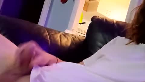 hummis9 online show from January 9, 1:49 pm