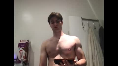 hung_college01 online show from November 8, 10:24 pm