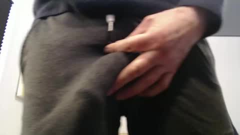 Snapshot of hung_hot_fit10 chatting on March 9, 8:52 pm Big uncut cock dripping online show from March 9, 8:52 pm