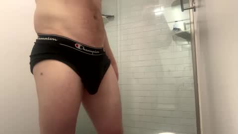 hungcollege98 online show from December 14, 9:13 pm