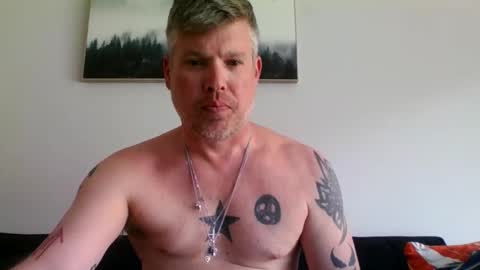 hunginhville2347 online show from April 2, 6:27 pm