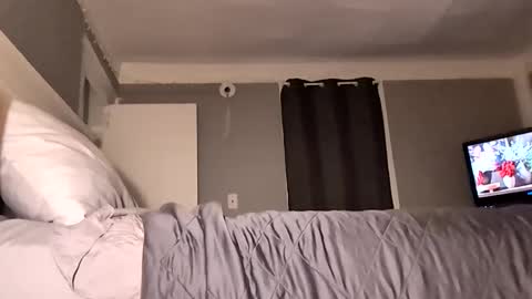 hungitalian40 online show from October 23, 7:01 am