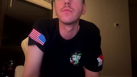 hungjohn222 online show from April 4, 12:51 am