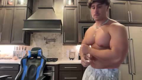 hungkingg22 online show from May 17, 2:57 pm