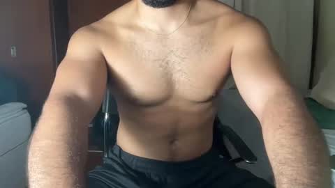 hunglatinnerd online show from April 7, 2:22 am